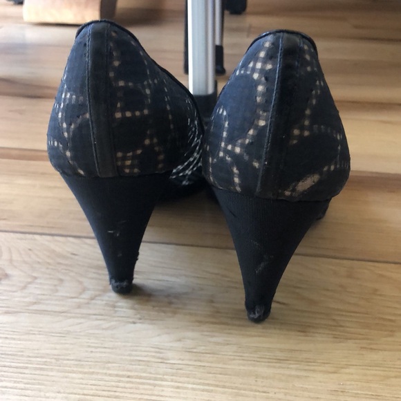 Chanel tweed top camellia mesh sheer pumps 39 US8 - Picture 7 of 12